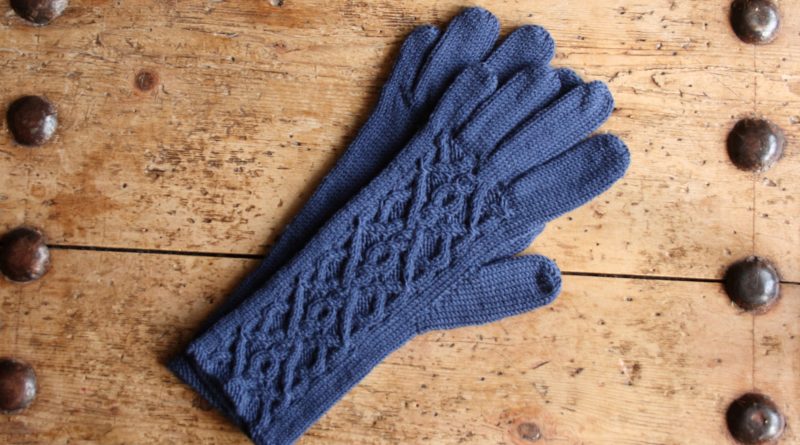 handmade women's merino wool gloves with cable pattern