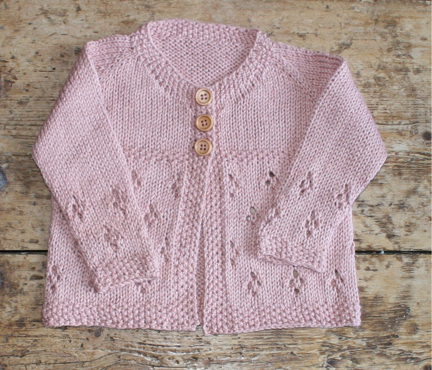 Ada cardigan - intermediate knitting pattern | Woolly Good Stuff